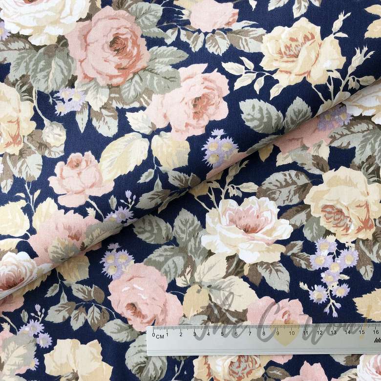 14.205.1. Сатин - Вінтажні рози на блакитному