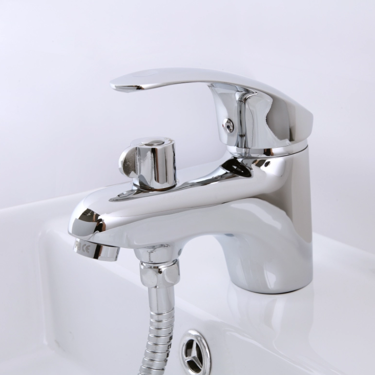 Смеситель для умывальника с лейкой 40к F1221 FRAP