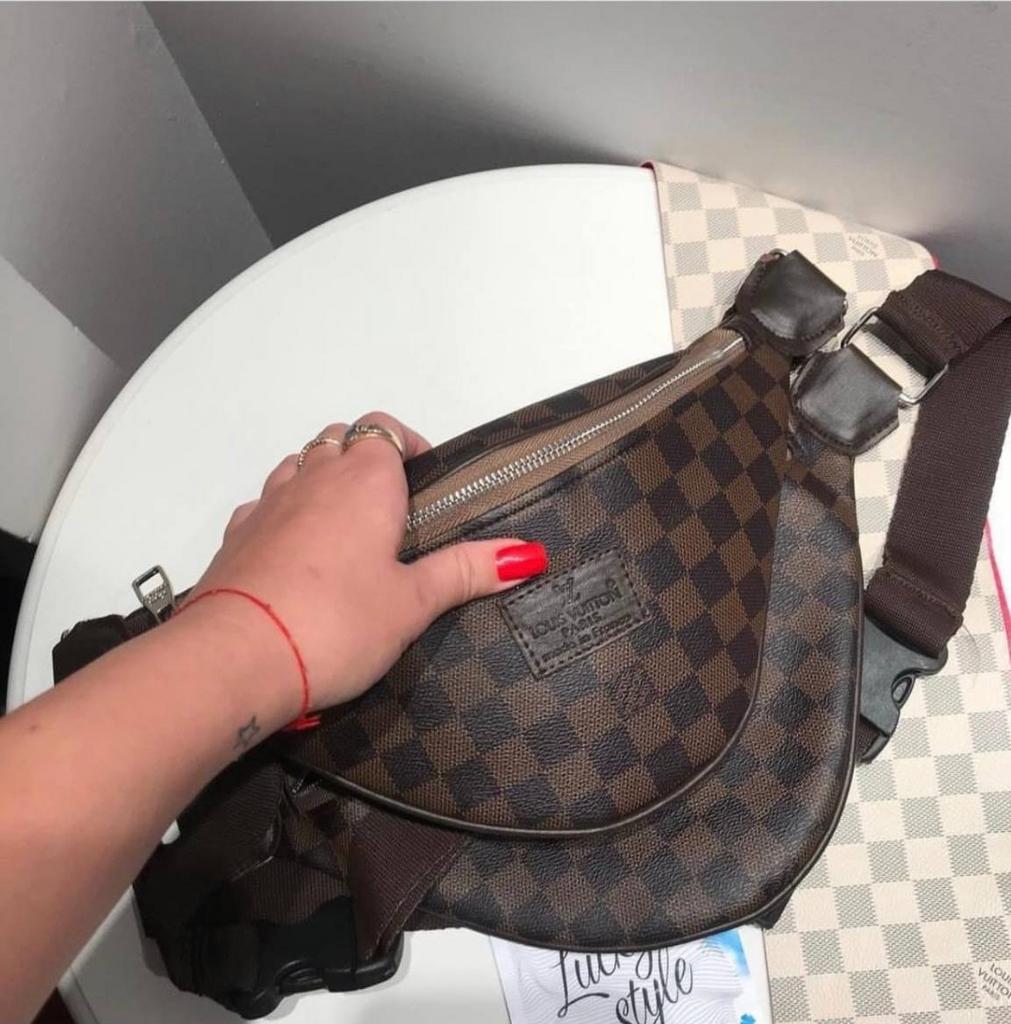 Сумка поясная сумка Louis Vuitton 2682