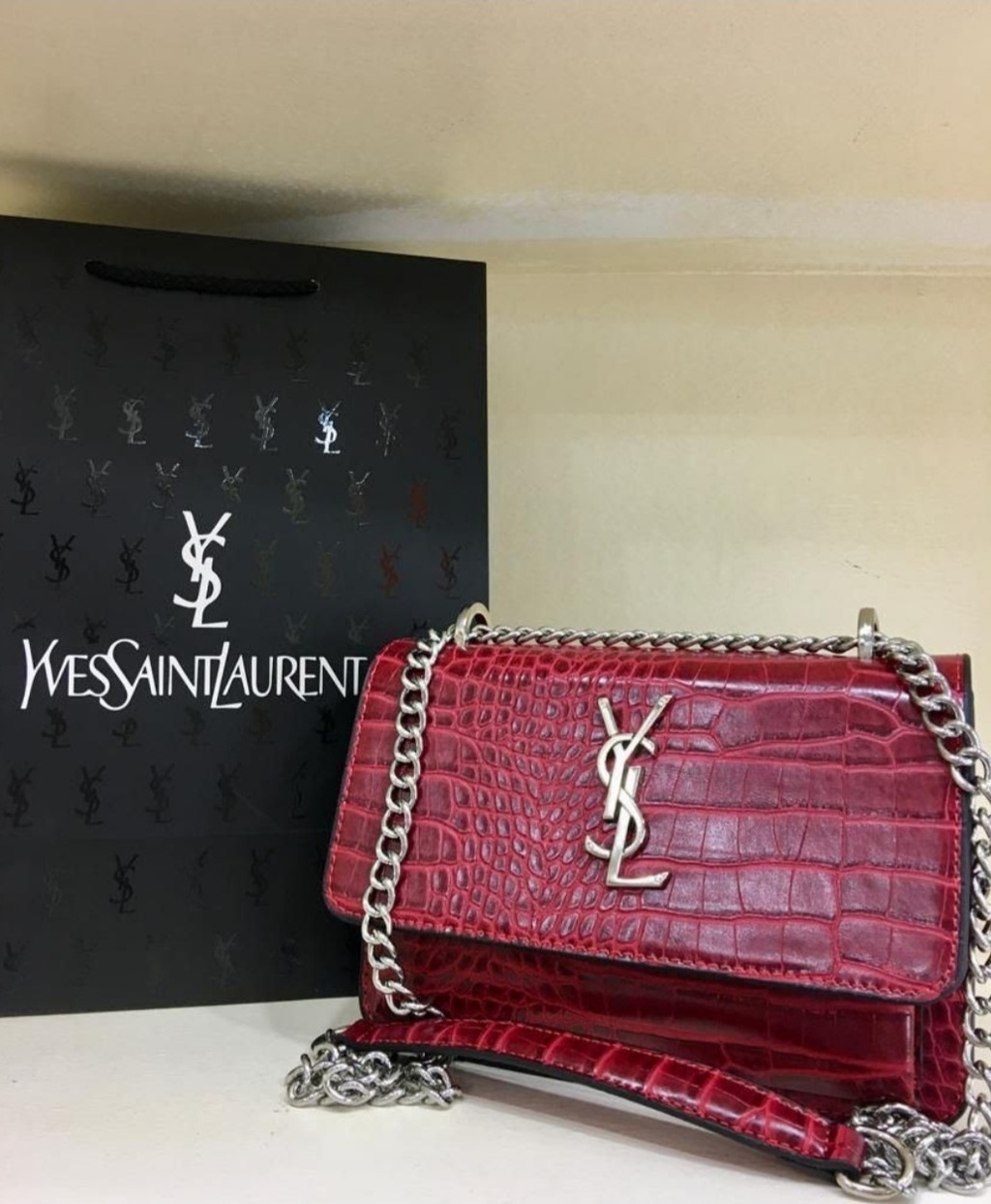 Маленькая сумка YSL Red 1013