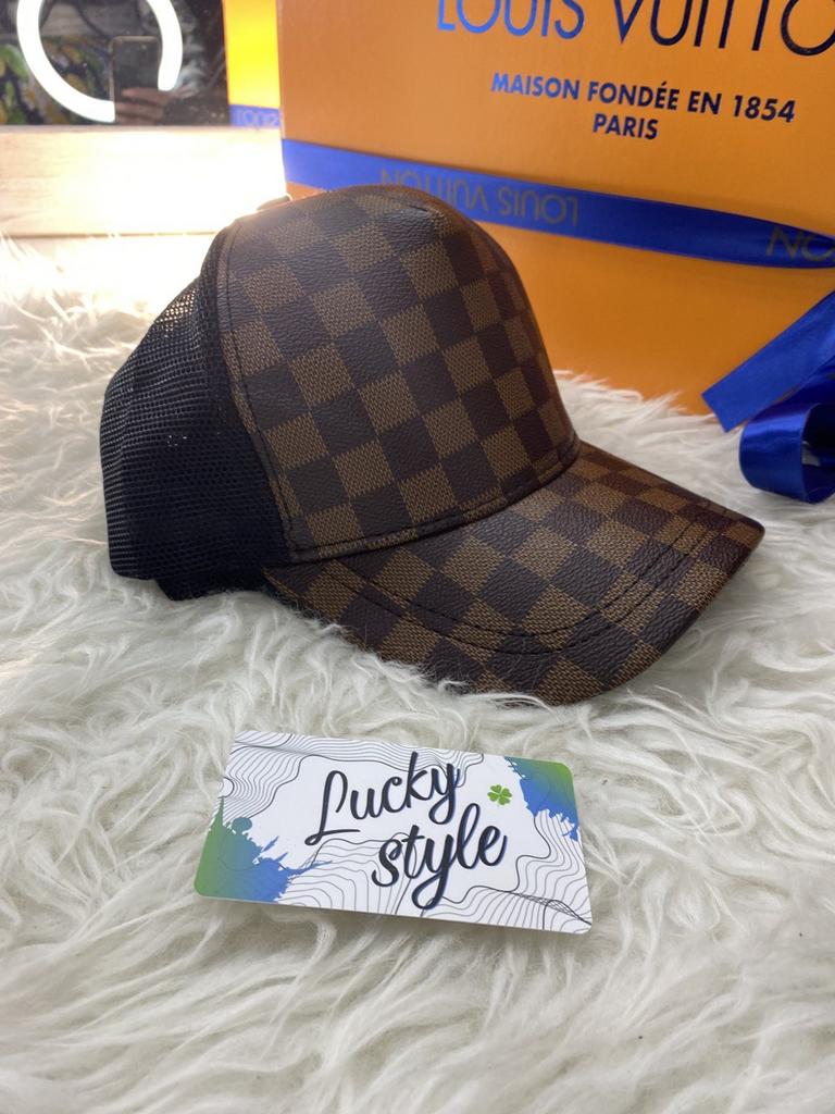 Кепка LV коричневая шашка 8563215
