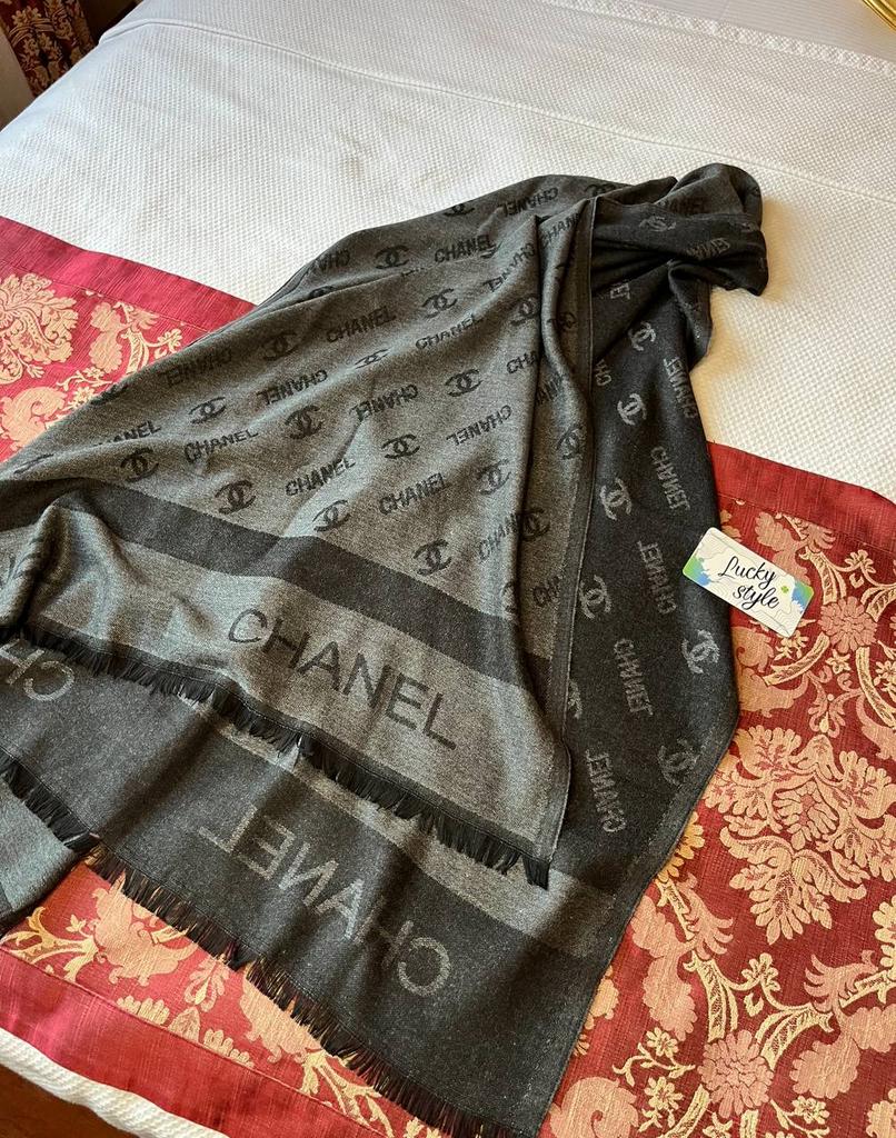 Шаль Chanel двухсторонняя серая 92937483