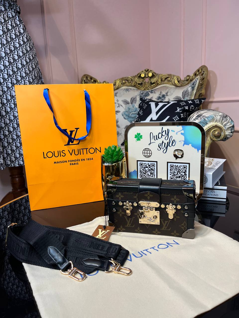 Petite Malle Louis Vuitton сумка trunk клатч 653253223235