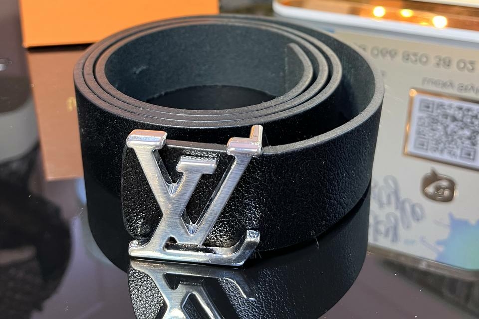 Ремень натуральная кожа черный серебро пряжка LV+ коробка бренд 7772452