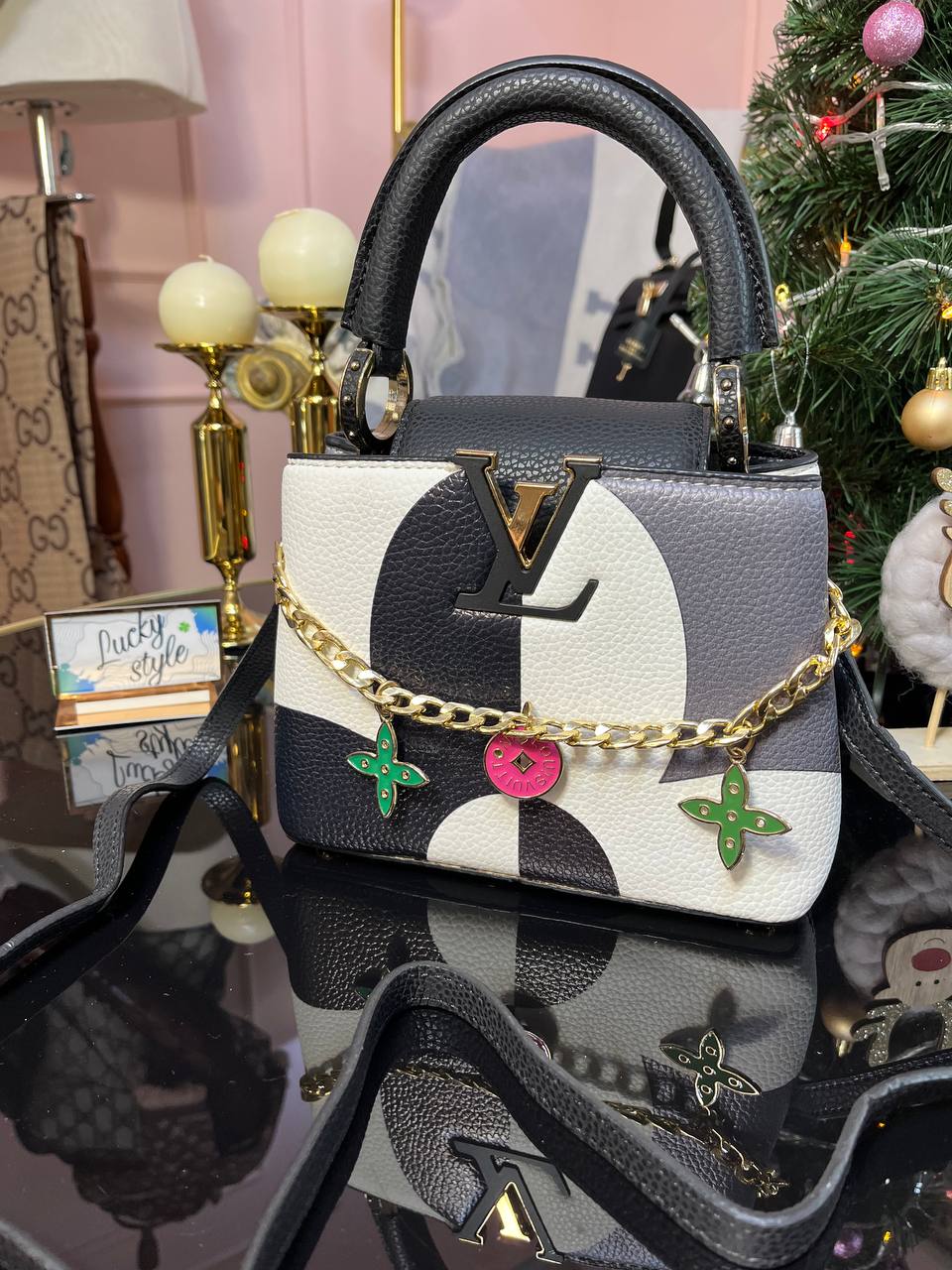 Сумка женская  LV capucines mini 589174