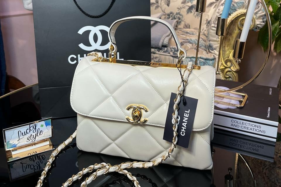 CHANEL new сумка молочная lady 786374