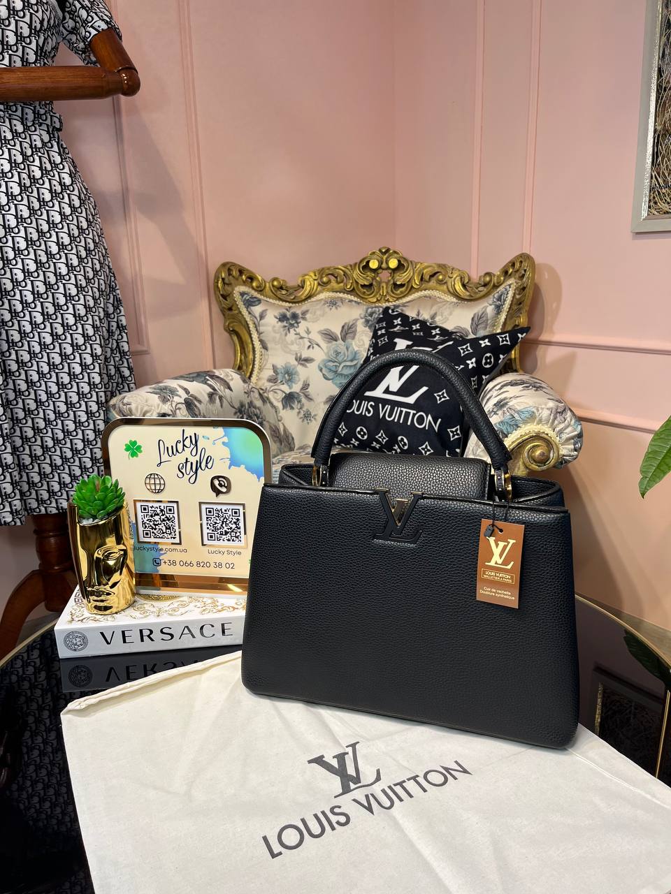 Сумка Louis Vuitton Capucines чёрная большая 95945