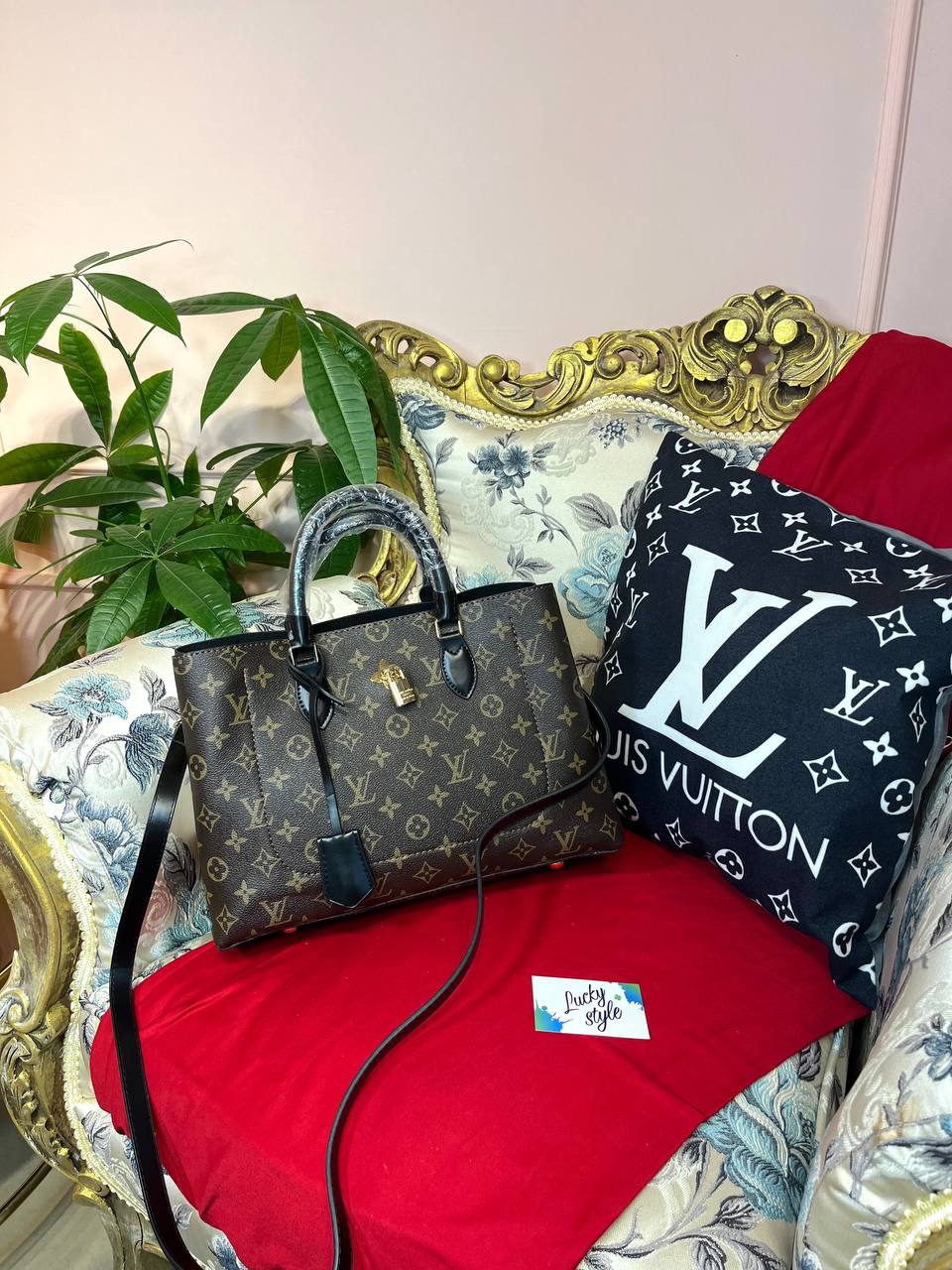 Сумка Louis Vuitton Flower Tote монограм с натуральной кожей 96006