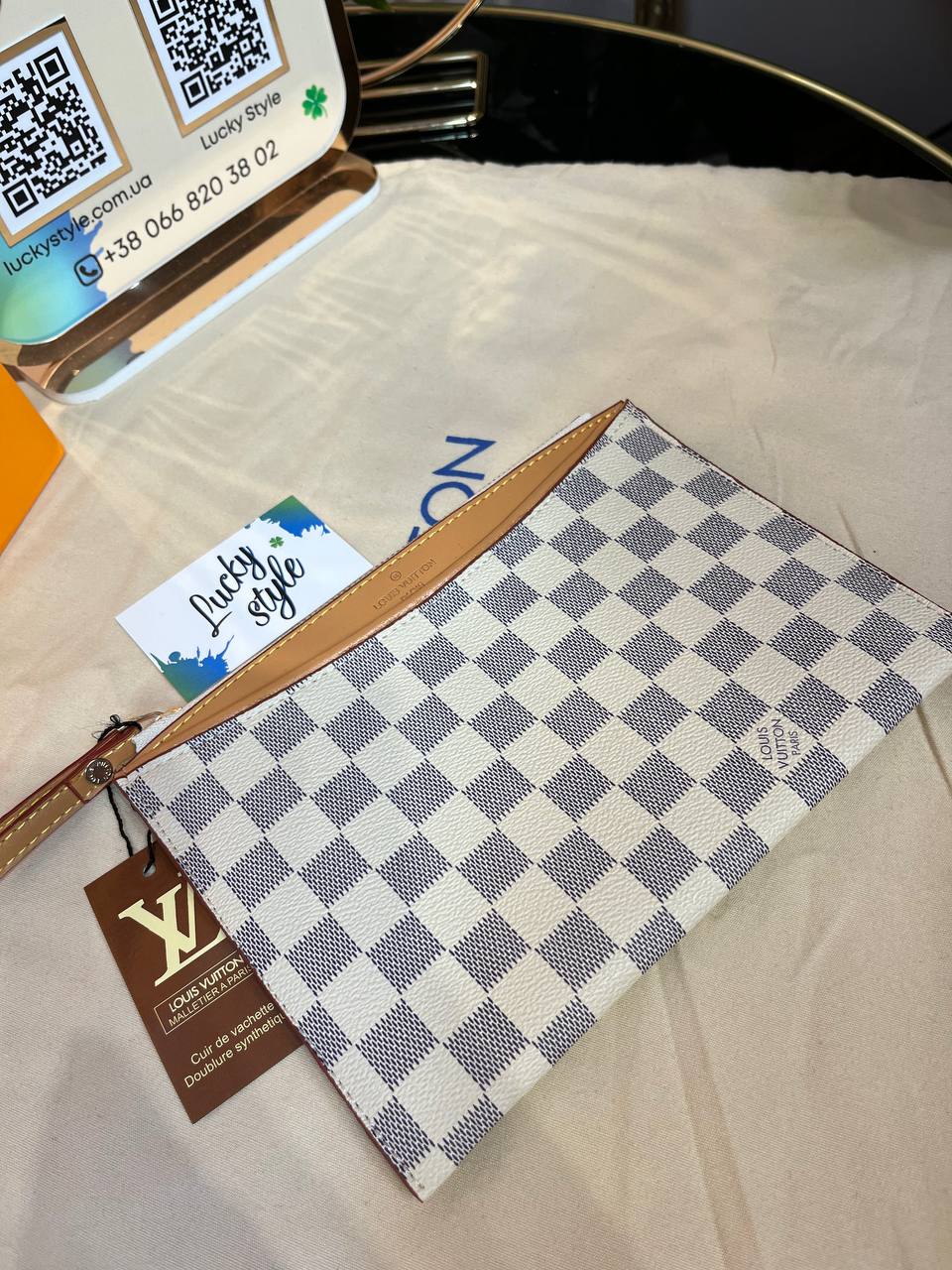 Клатч LV белая шашка ПОШЕТ DAILY POUCH 96046