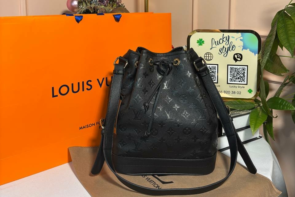 Сумка Louis Vuitton Noe Bag черный монограм 96100