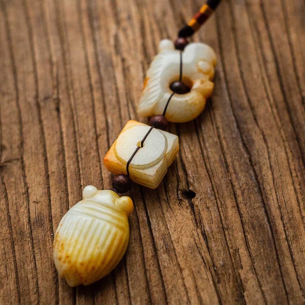 Нефритова цикада, цзун й зародок