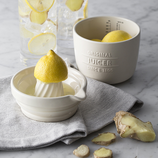 Сквизер для цитрусовых с мерной чашей Mason Cash "Innovative Kitchen"