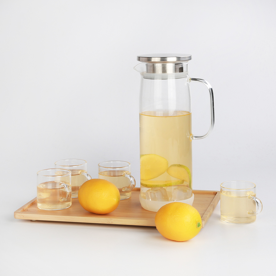 Набор: Чайник 1,2 л + 4 чашки на подносе