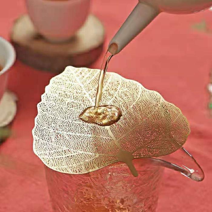FREE GIFT for orders over 60 USD/EUR: Leaf Shaped Tea Strainer, Stainless Steel, Gold/Silver Colour