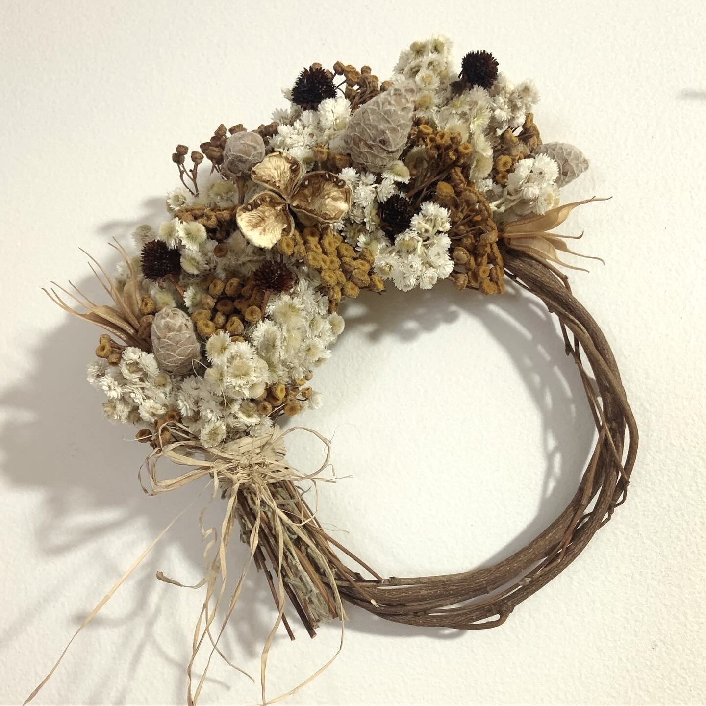 Wreath SMALL in neutral tones