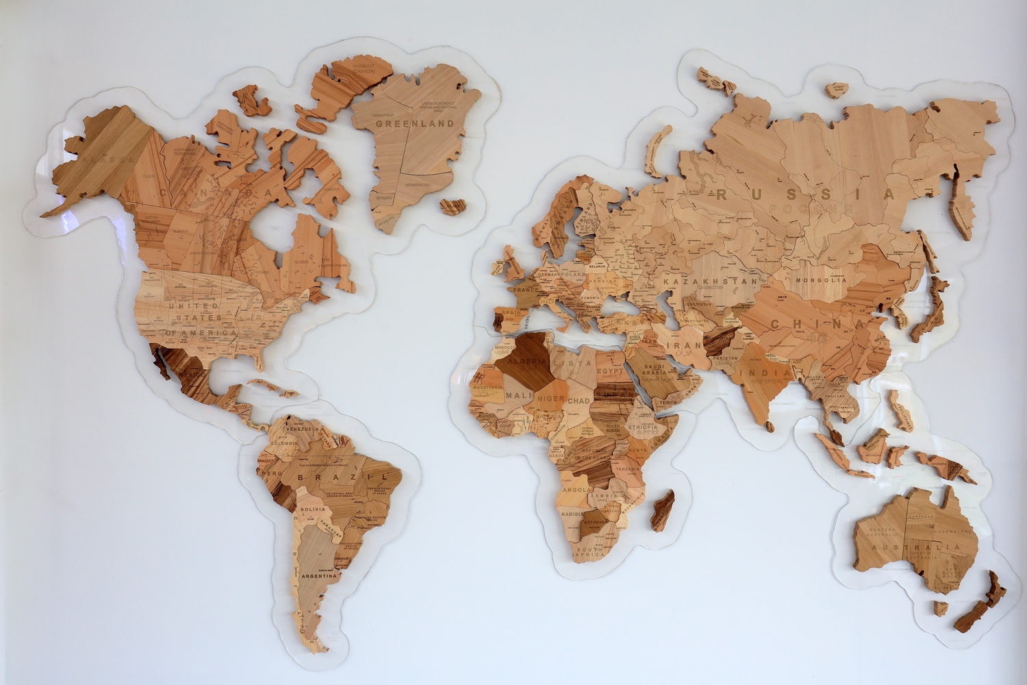 Большая карта мира из ��ерева купить в Москве интернет-магазин