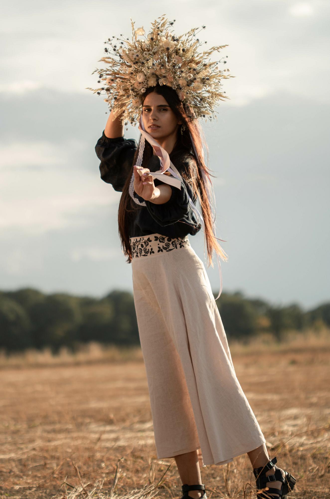 JUPE LIN MAXI TROIS MUSES AVEC CEINTURE BRODéE / NOIRE