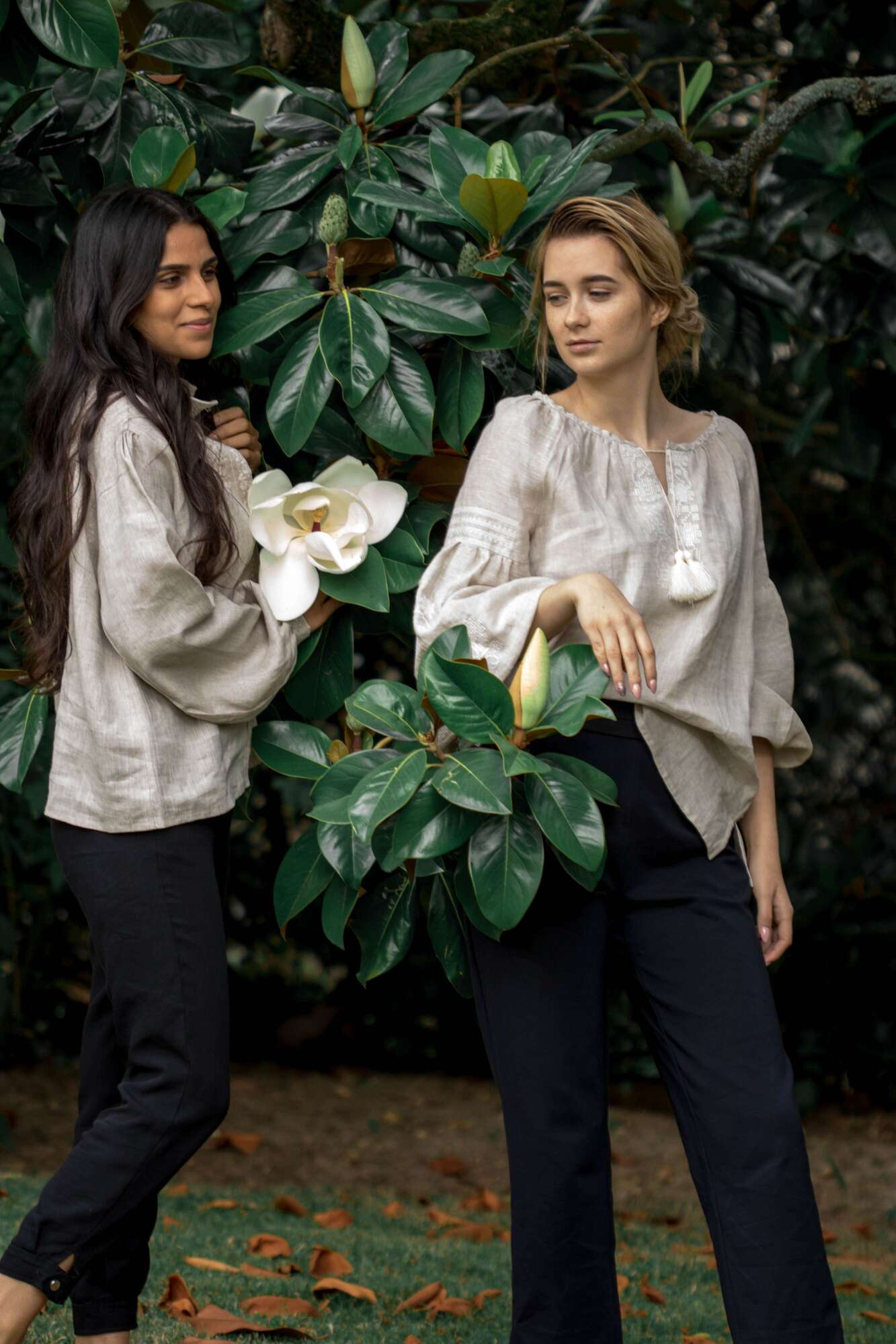 CHEMISE ETHNIQUE EN LIN BRODEE VALENTA