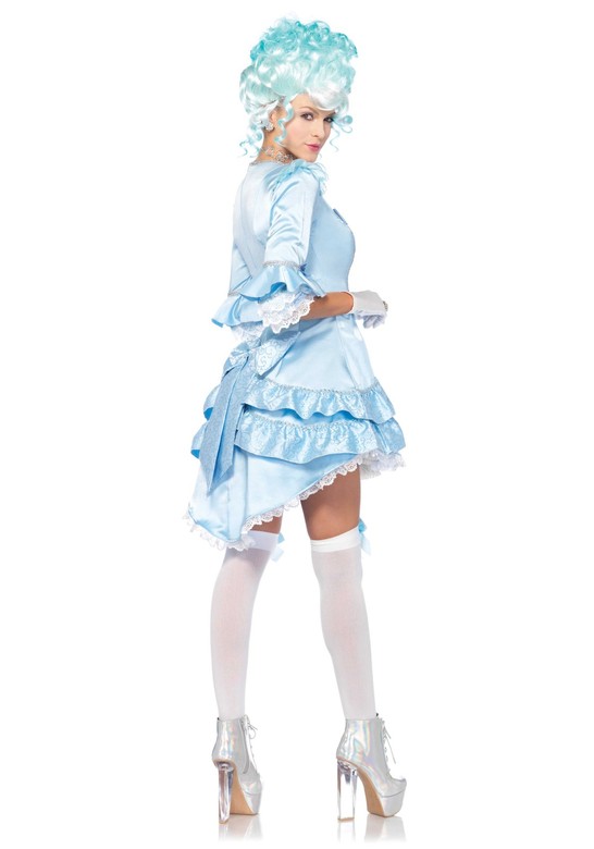 ВЕРСАЛЬСКАЯ КРАСАВИЦА