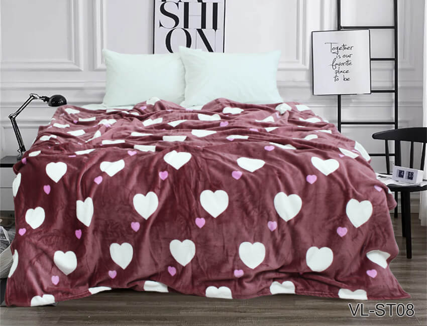 плед на кровать белые сердечки на коричневом