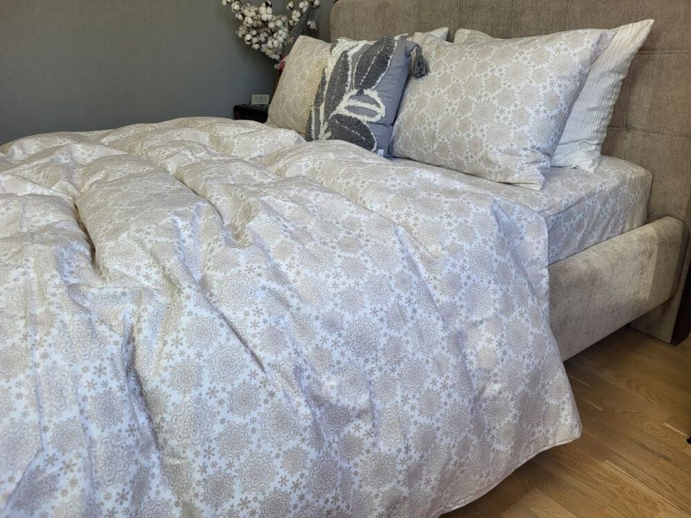 постельное белье фланель бежевого цвета с кружевом фото 1