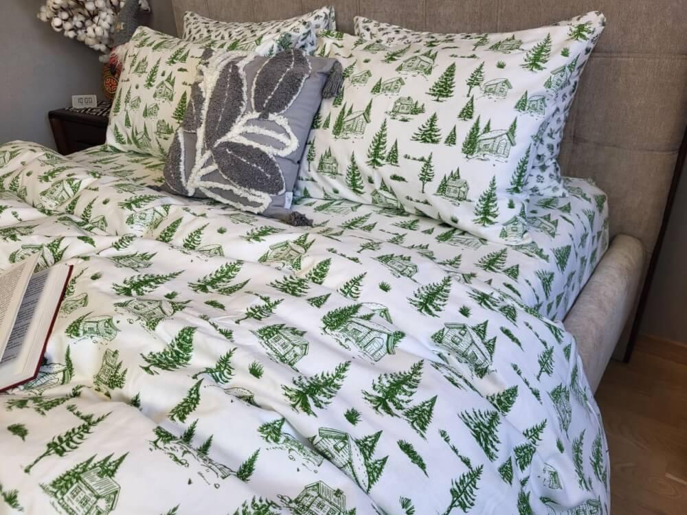 постельное белье фланель (байка) с зелеными елками и домиками фото 1