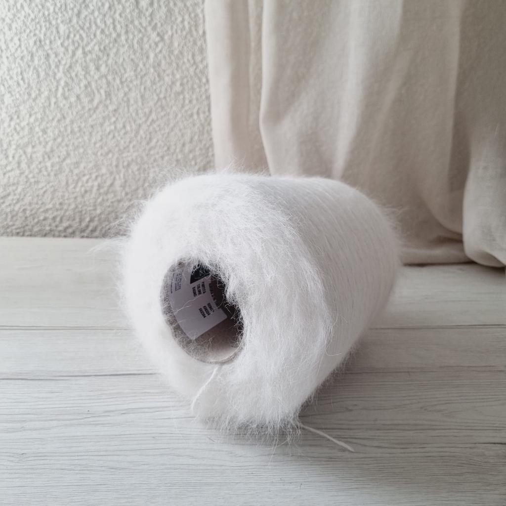Angora Wool Filati 90% white