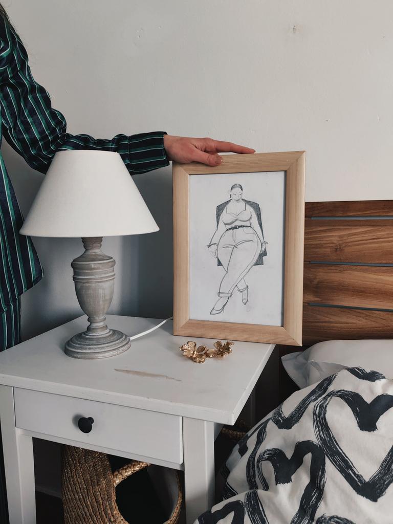 A girl after a date (original)