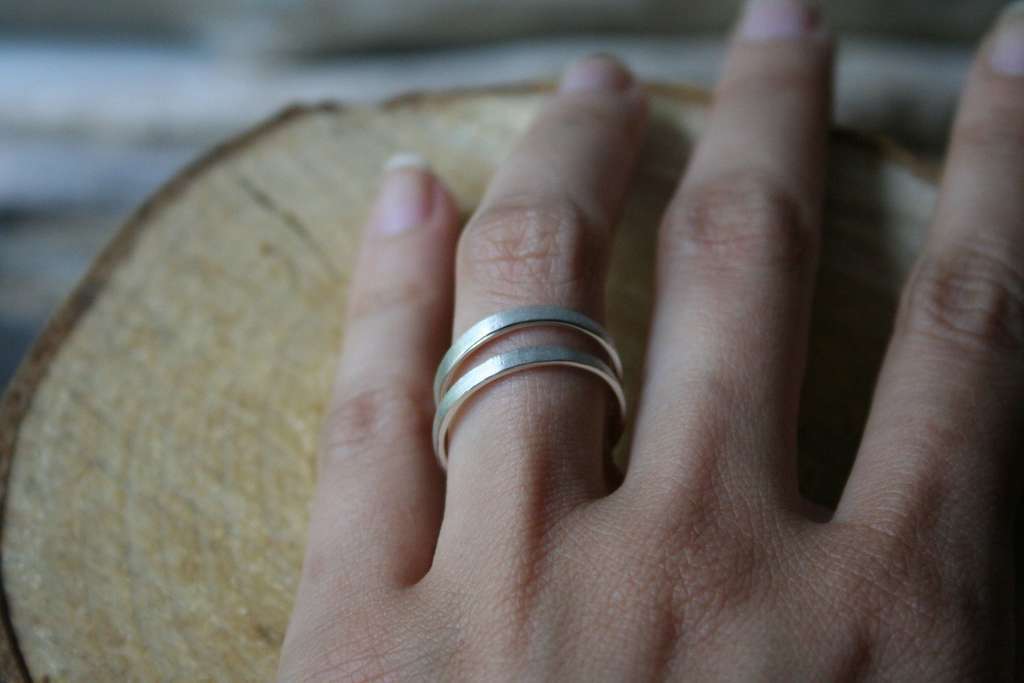 Тонкие обручальные кольца из золота ❤️ PIERRE