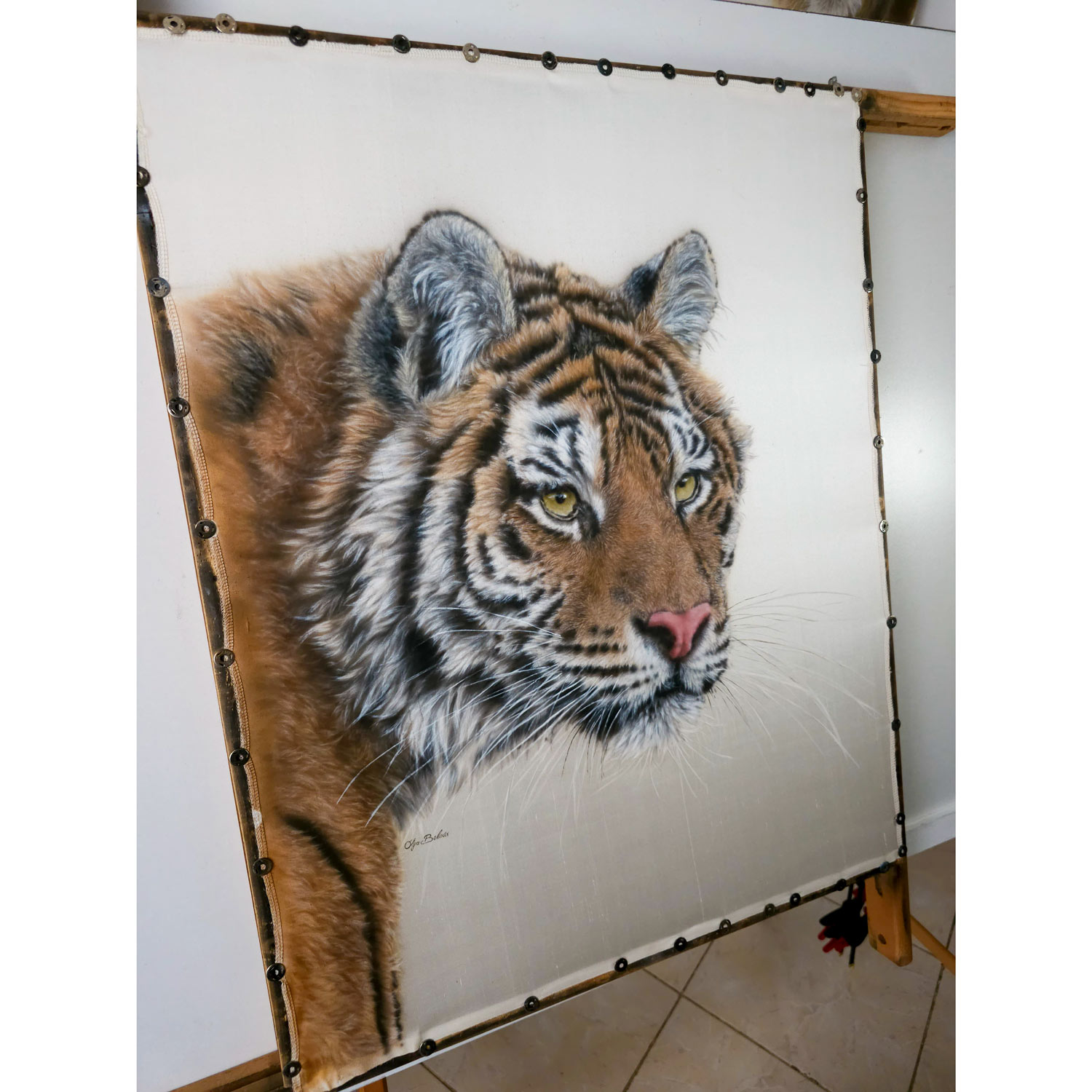 "Desire" - Hyperrealistic tiger portrait painted on pure silk