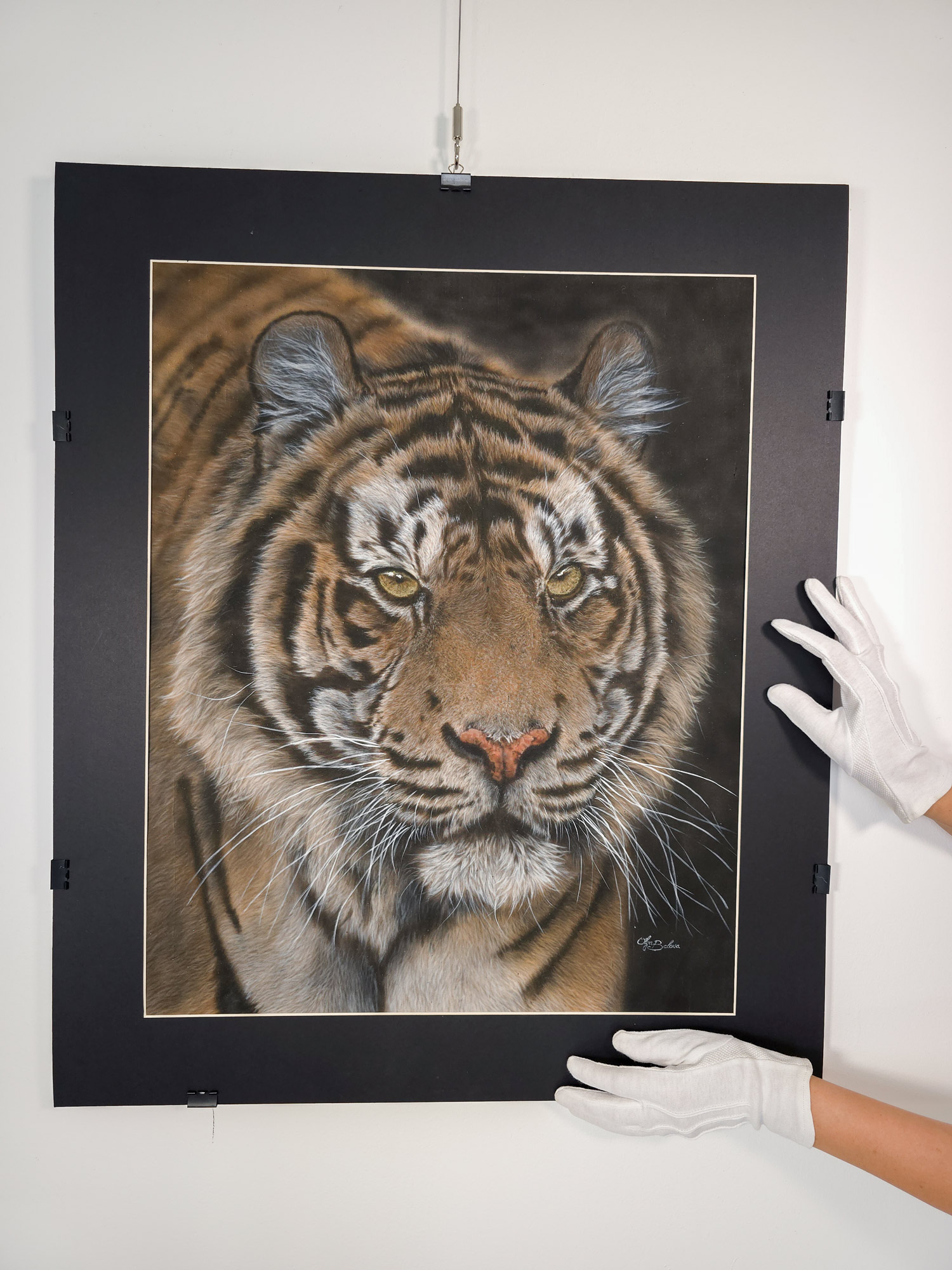 "Power" - Hyperrealistic tiger portrait painted on pure silk