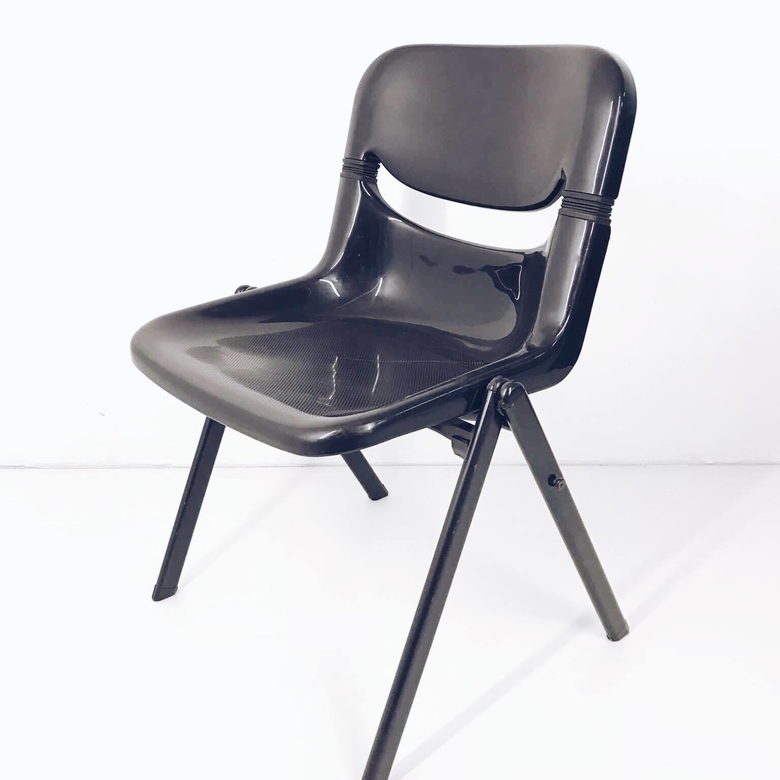 Стілець офісний Dorsal вінтаж пластик чорний, Vitra ST-004