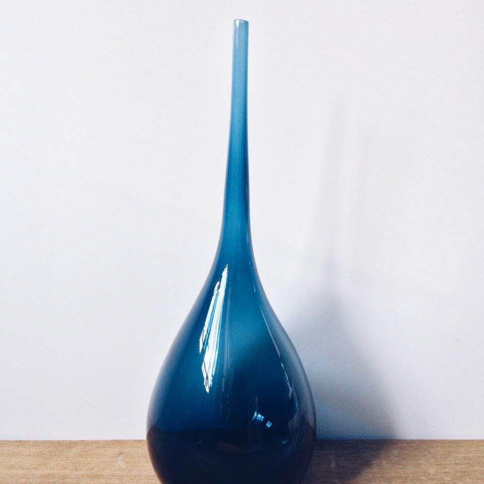 Ваза синя прозора декоративна, скло VA-067