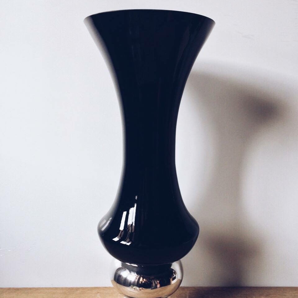 Ваза висока 55 чорна непрозора, скло VA-009