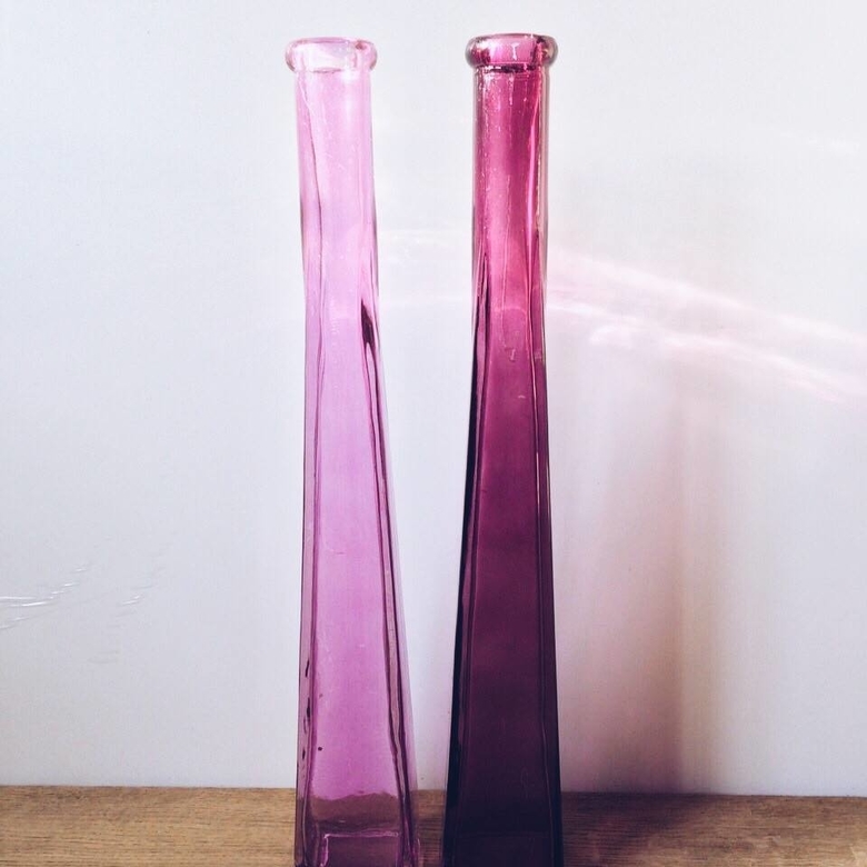 Ваза-пляшка рожева/фіолет, скло VA-032