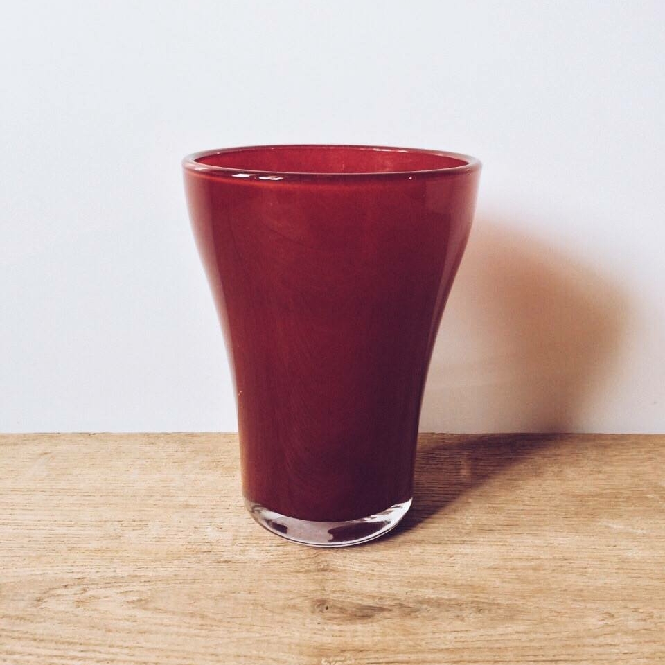 Ваза червона, скло VA-026
