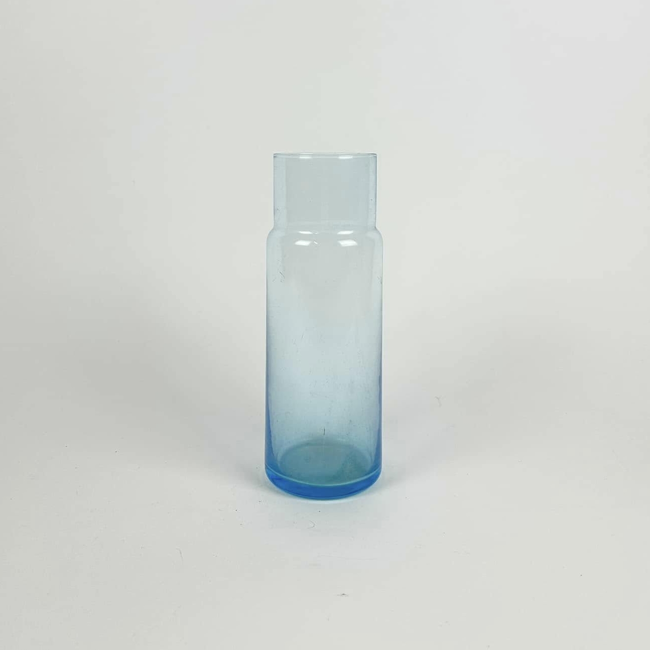 Ваза блакитна прозора, скло VA-061