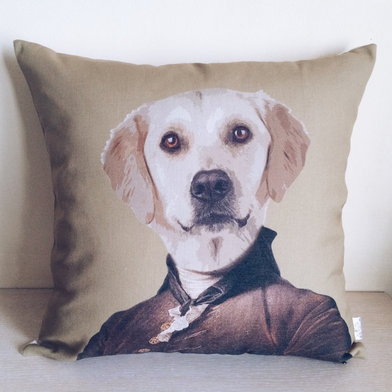 Подушка декортивна серія  "аристократи" лабрадор беж PW-013
