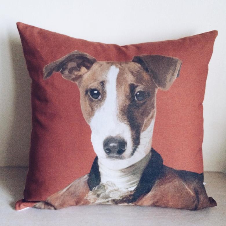 Подушка декоративна серія  "аристократи" джек рассел теракота PW-011