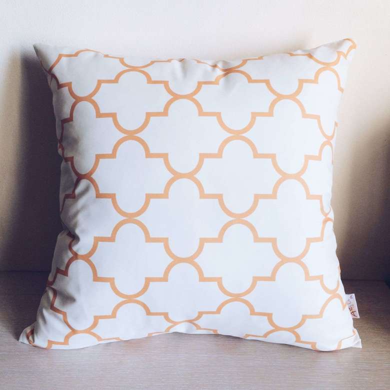 Подушка декоративна ромби беж/оранж PW-017