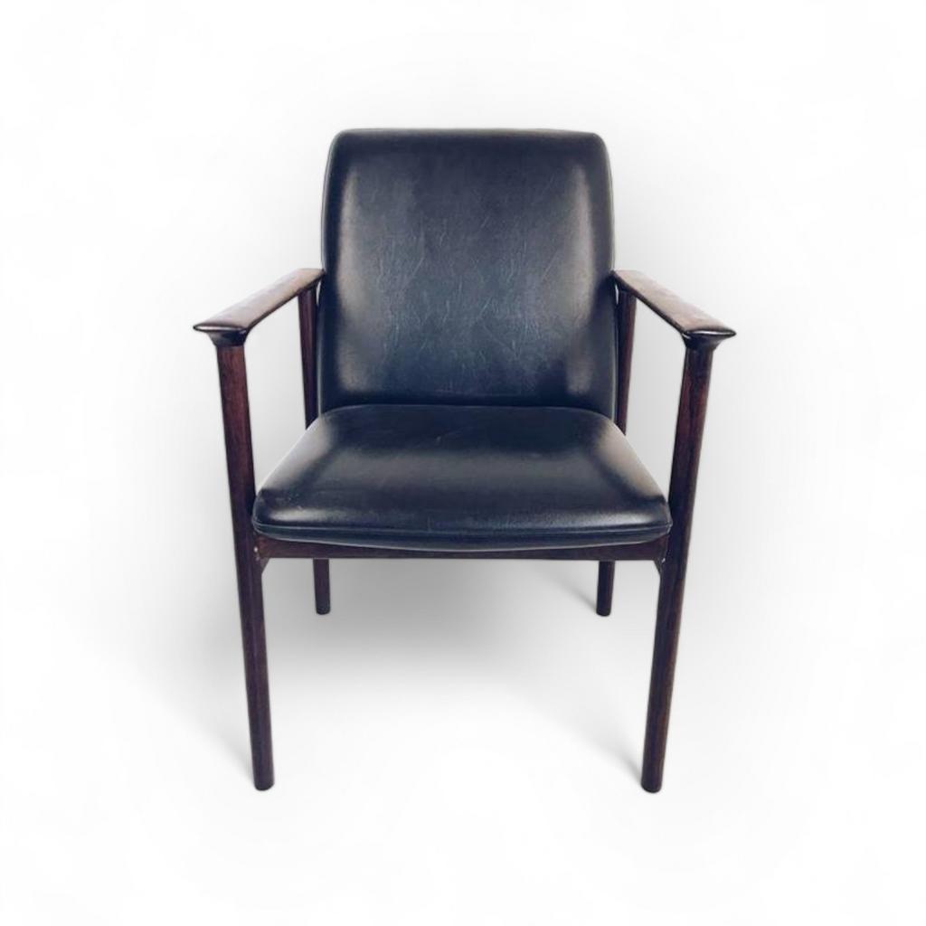 Крісло шкіряне у стилі mid-century вінтаж, тікове дерево/шт.шкіра CH-061