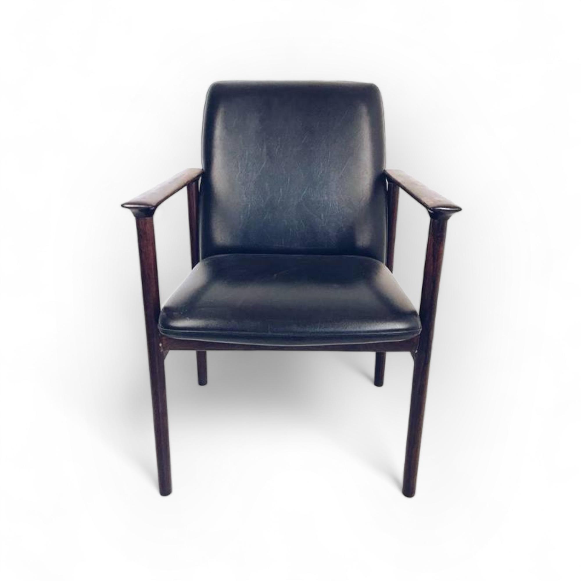 Крісло шкіряне у стилі mid-century вінтаж, тікове дерево/шт.шкіра CH-061