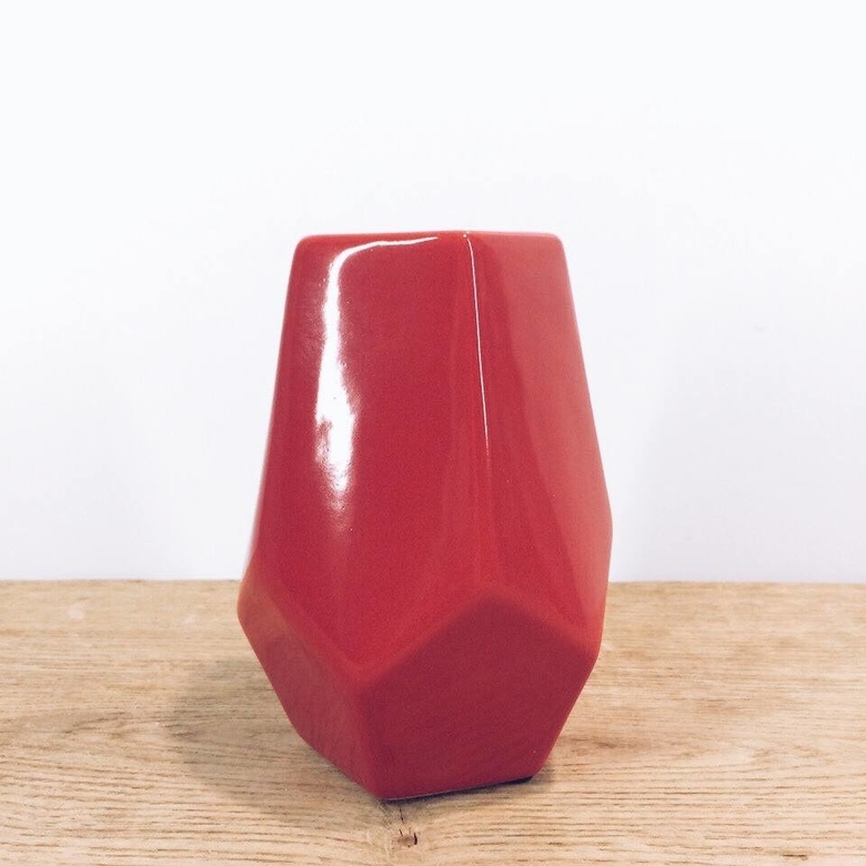 Підсвічник полігональний червоний, кераміка CS-048