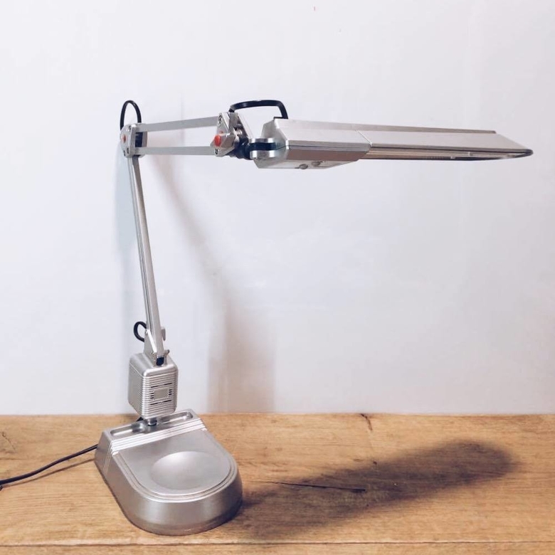 Лампа офісна LT-060