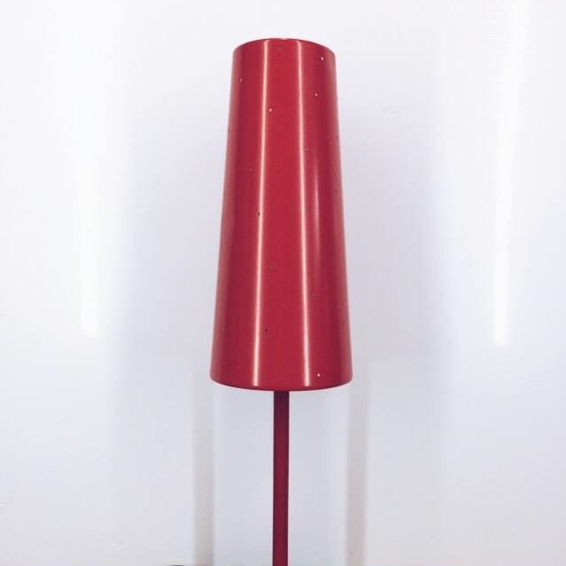 Лампа настільна червоний метал LT-072