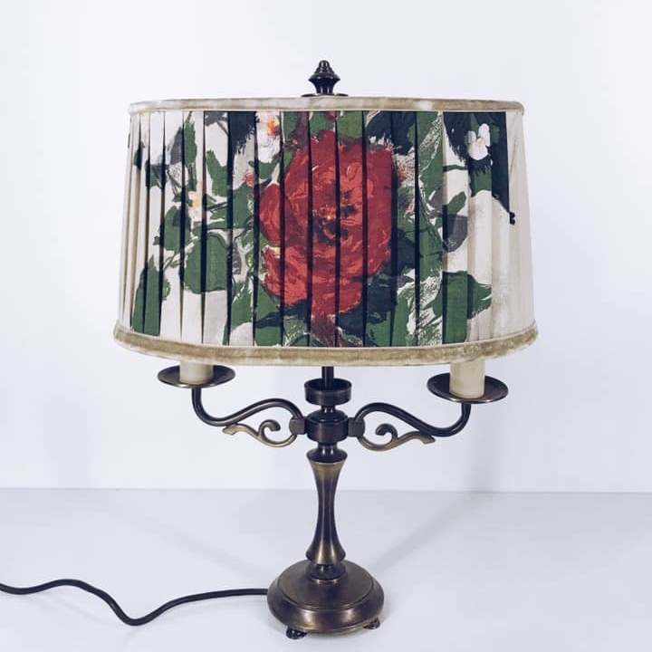 Лампа настільна вінтаж абажур з квітами LT-013