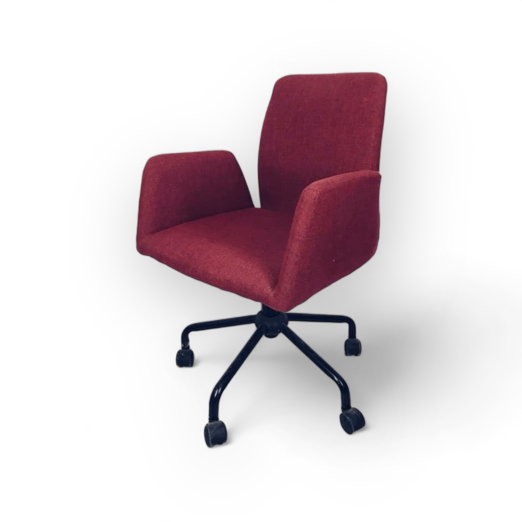 Крісло офісне маджента CH-072