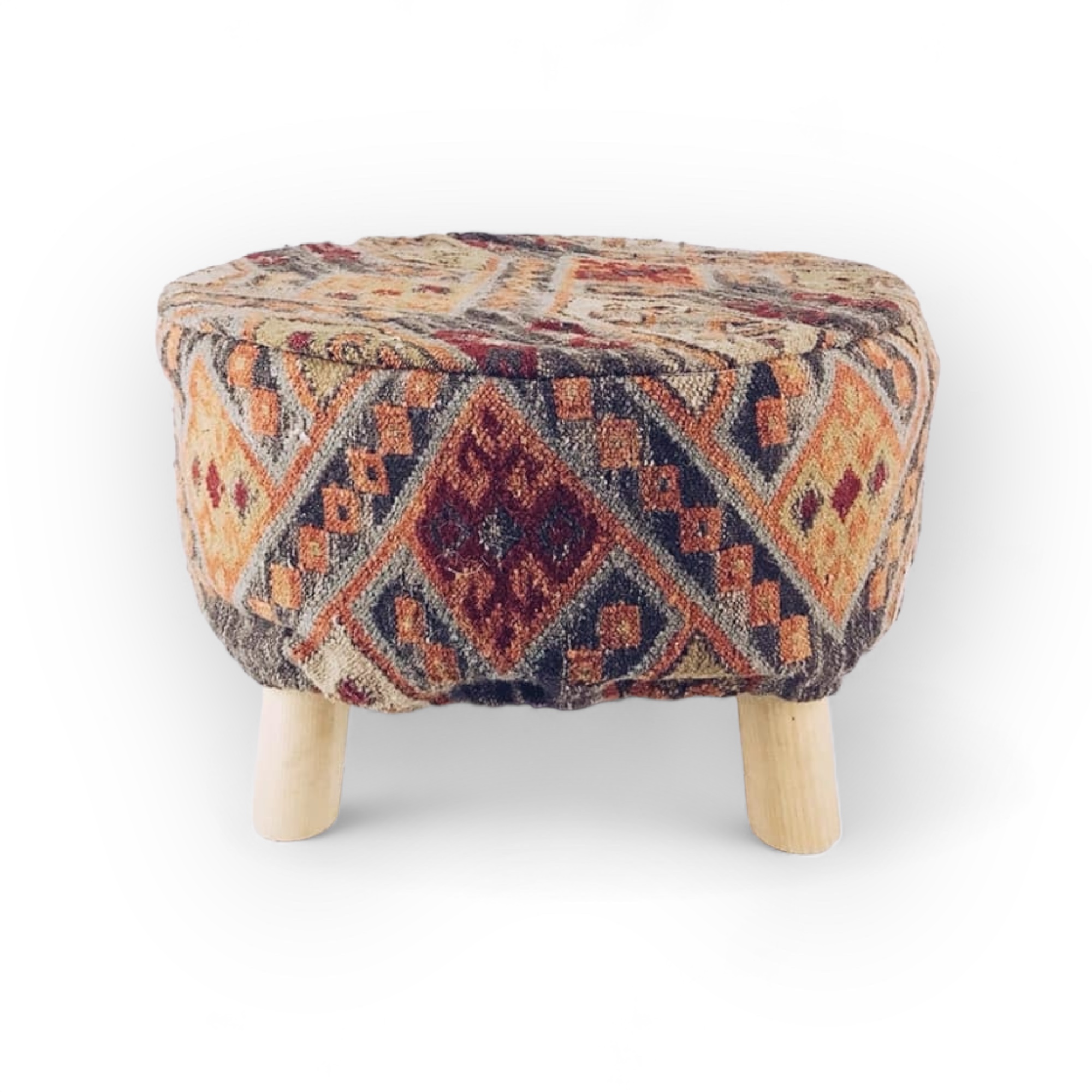 Пуф круглий на ніжках килимовий PF-015