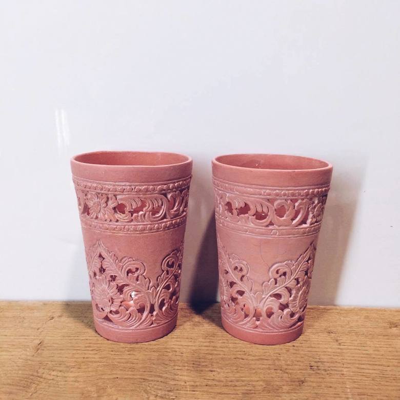 Підсвічник ажурний рожевий полімер CS-012