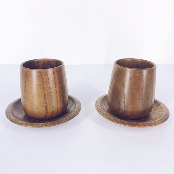 Ємність з підставкою дерево KH-078